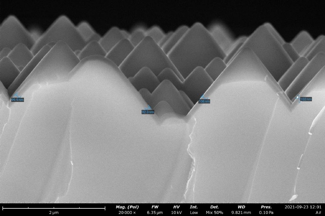 光伏-单晶硅绒面SiNX减反射膜（约100nm）