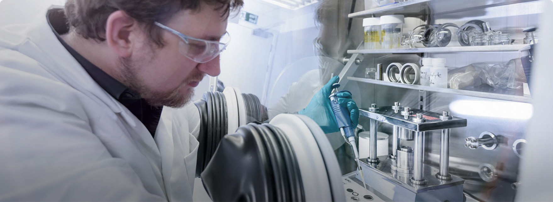 Phenom Ar-C Glovebox Edition Scanning Electron Microscope